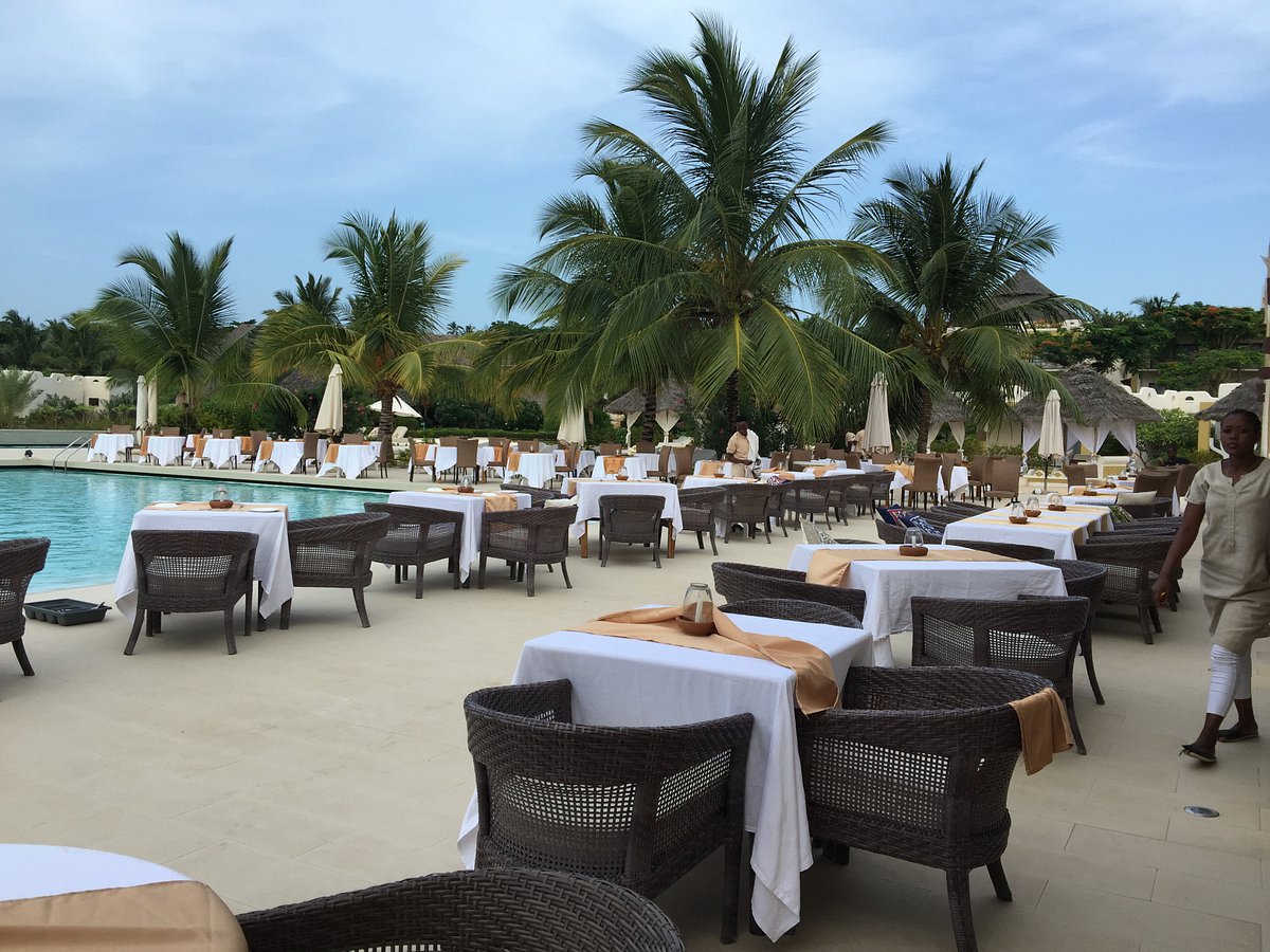 hotelsgold-zanzibar-beach-house.jpg